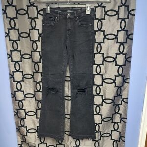 Wild Fable Low Rise Flare Size 2 Black Distressed Jeans!